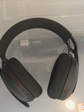Logitech Zone Vibe 100 Lightweight Wireless Over Ear Headphones with Noise Cance
